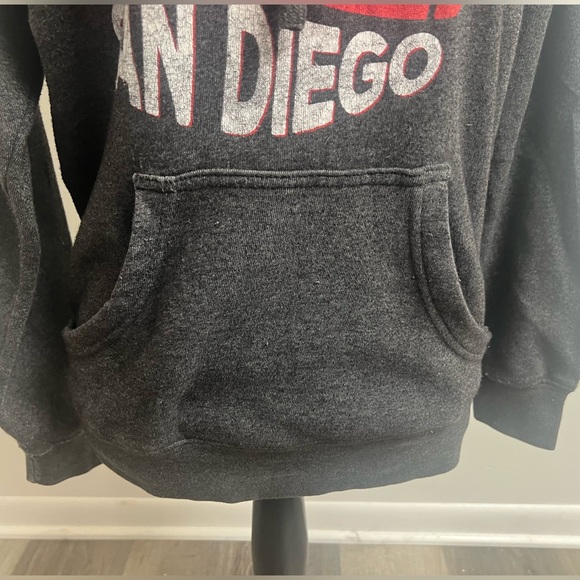 Y2K Gray California Hoodie! - Picture 4 of 13